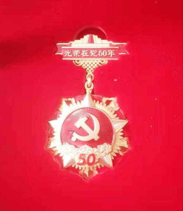 合资紧凑家轿大比拼！大众朗逸对比日产轩逸，谁更靠谱？